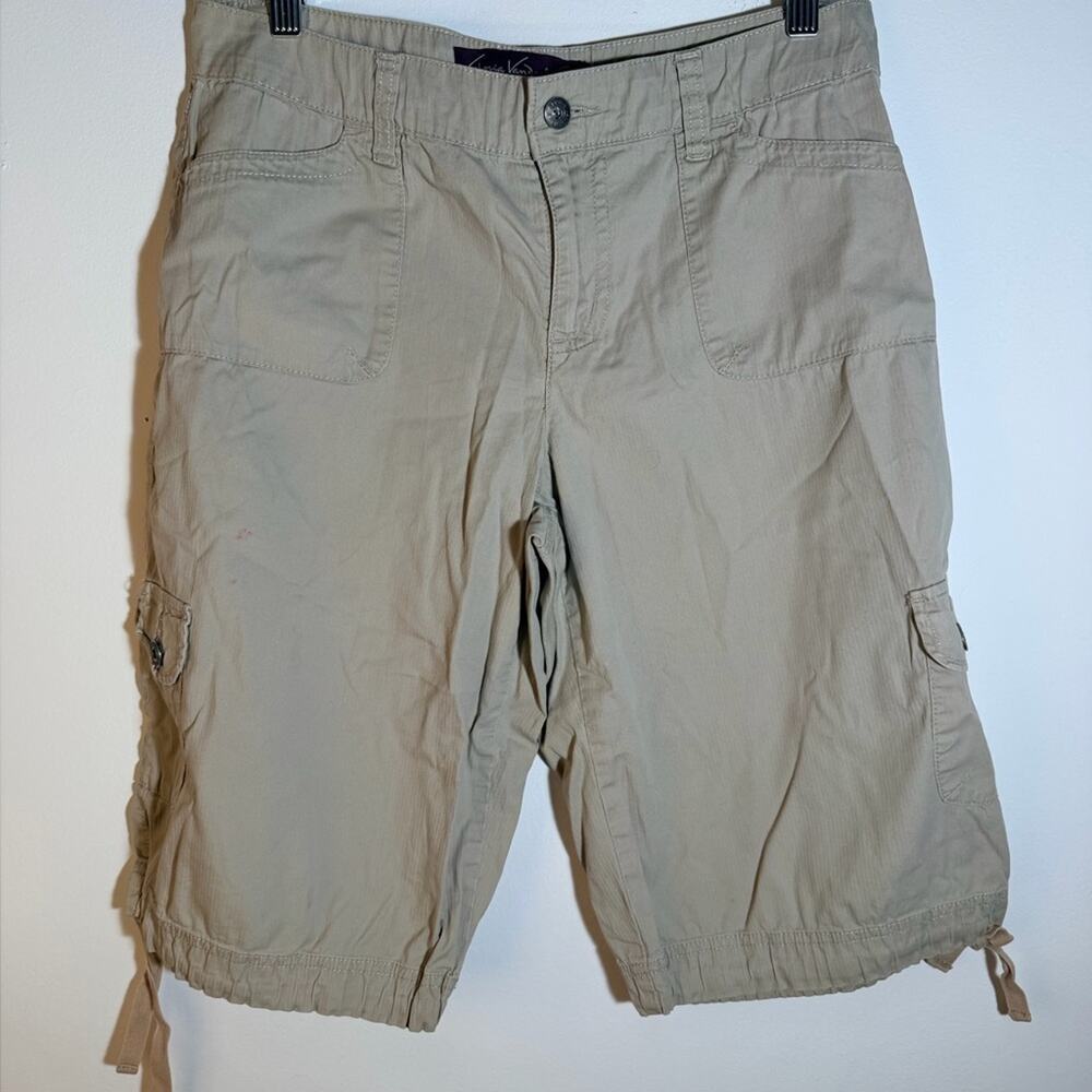 Women’s Tan Cargo Shorts